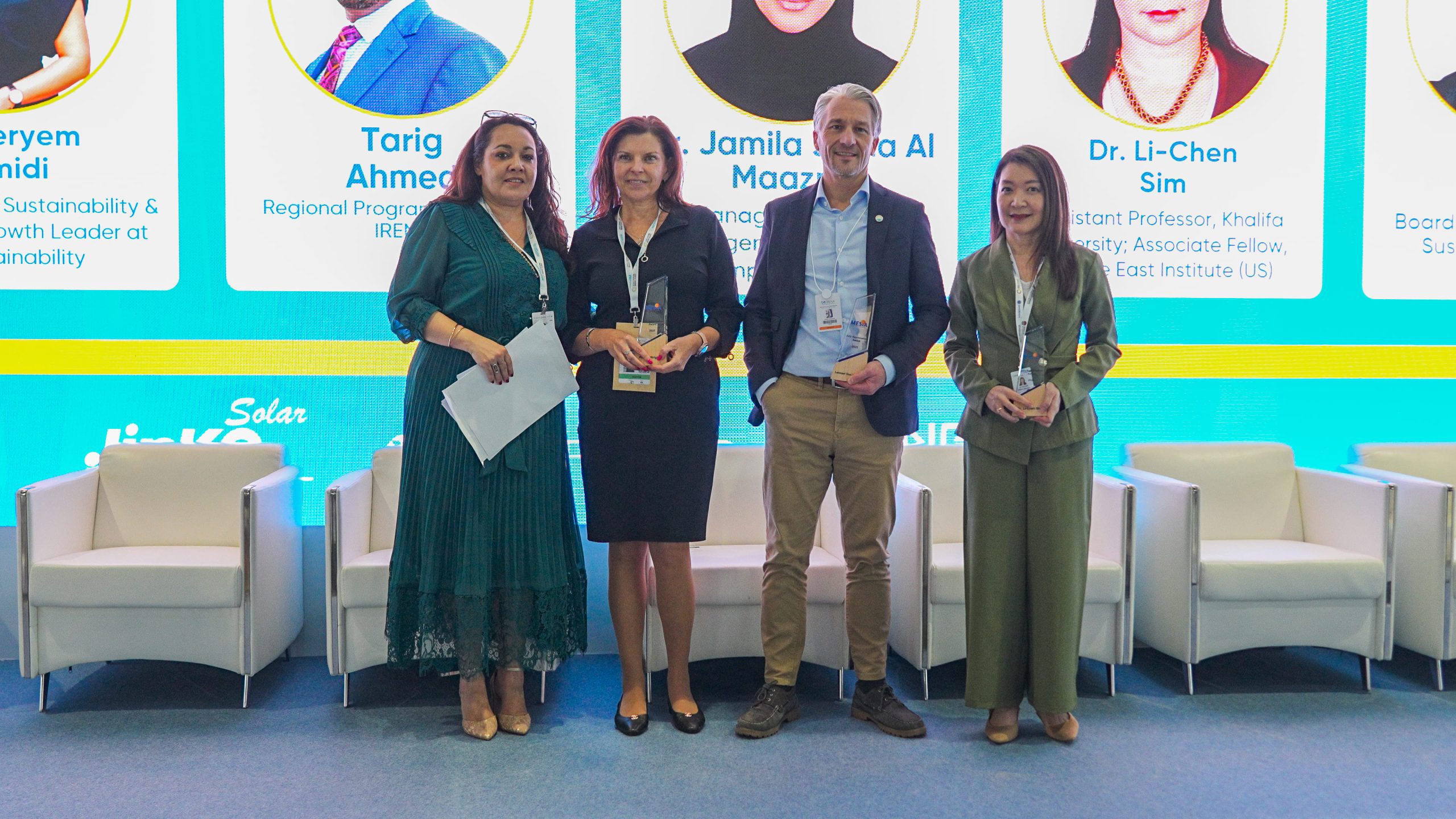 C7141.00_07_42_13.Still001